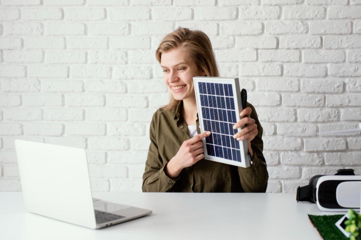 What’s the Difference Between Solar Power and Traditional Electricity